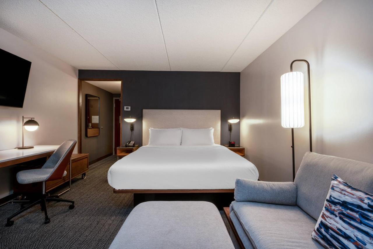 Courtyard Columbus Airport Hotell Eksteriør bilde