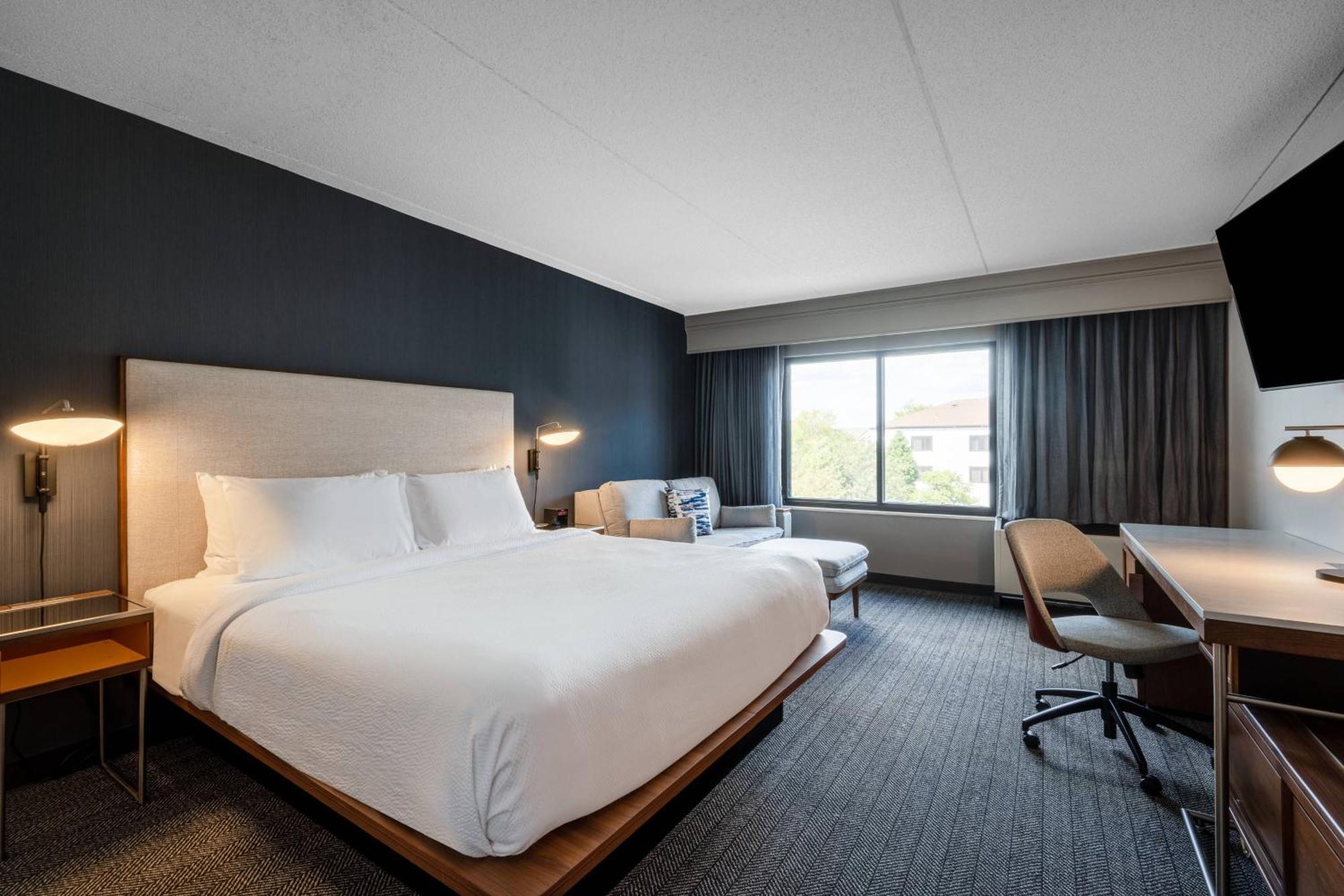 Courtyard Columbus Airport Hotell Eksteriør bilde