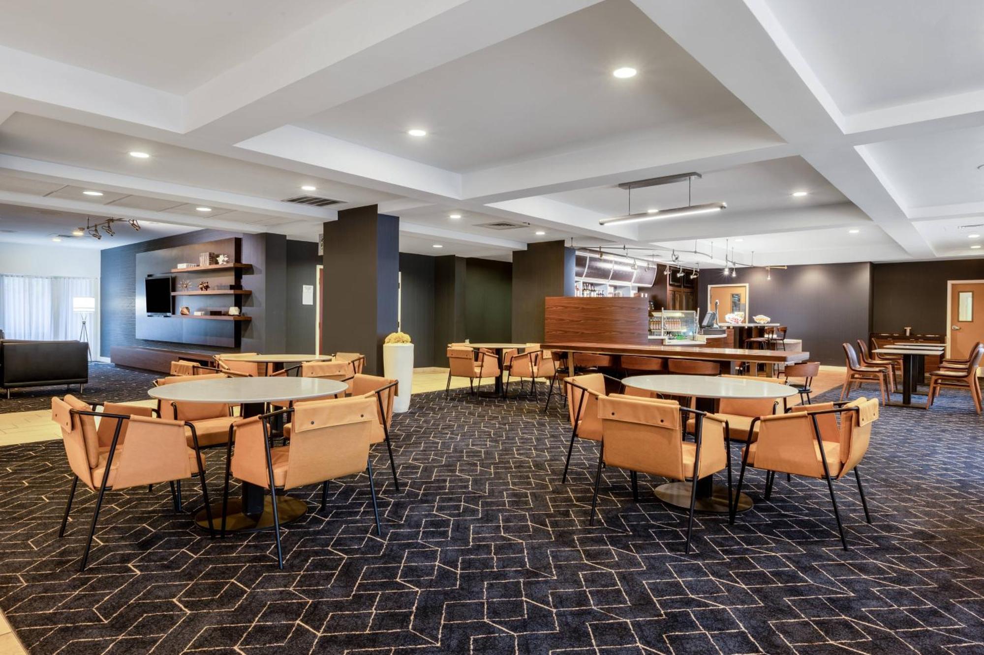Courtyard Columbus Airport Hotell Eksteriør bilde