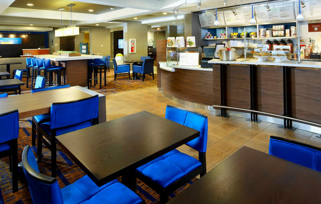 Courtyard Columbus Airport Hotell Eksteriør bilde